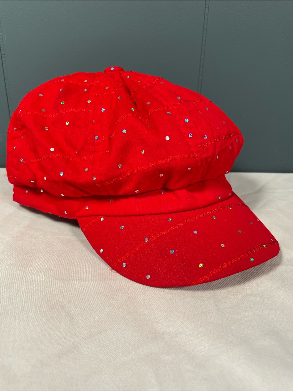 Y2K Red Sequin Newsboy Cap – Sparkling Baker Boy Hat One Size Lightweight